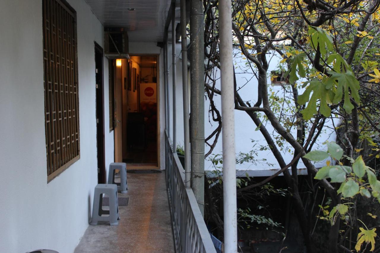 Old District Guest House Tbilisi Luaran gambar