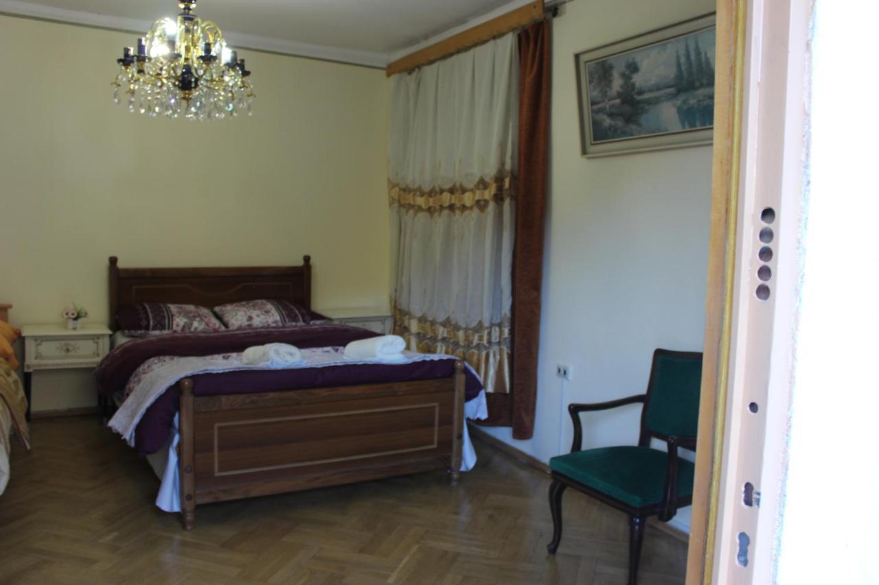 Old District Guest House Tbilisi Luaran gambar